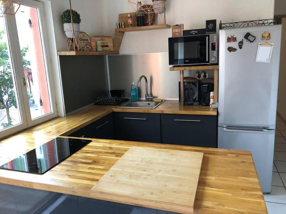 טולון Appartement Proche Toutes Commodites מראה חיצוני תמונה